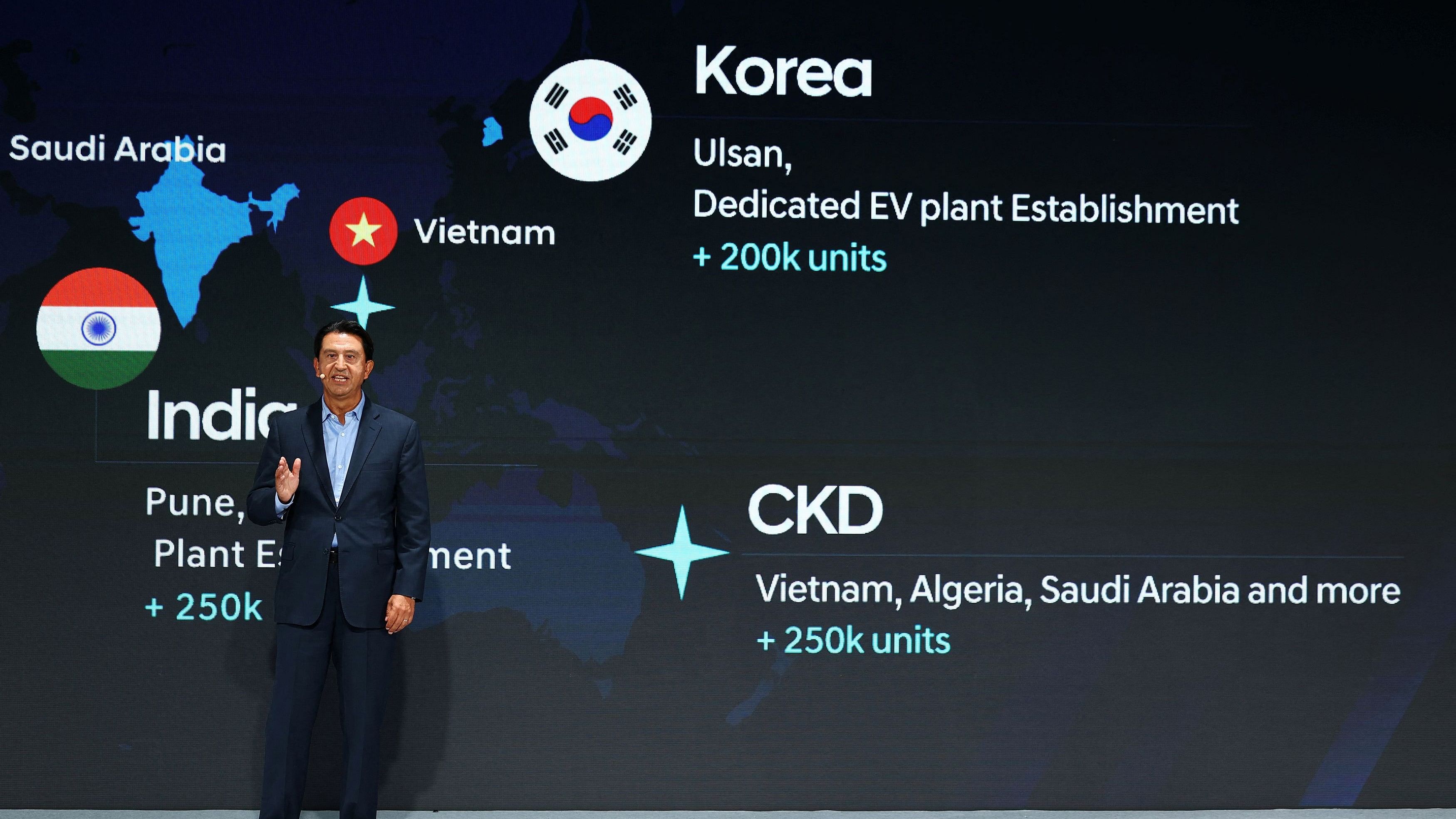 <div class="paragraphs"><p>Jose Munoz, Global President and Chief Operating Officer (COO) of Hyundai Motor, delivers his speech during the company's CEO investor day event in Seoul, South Korea, August 28, 2024.</p></div>